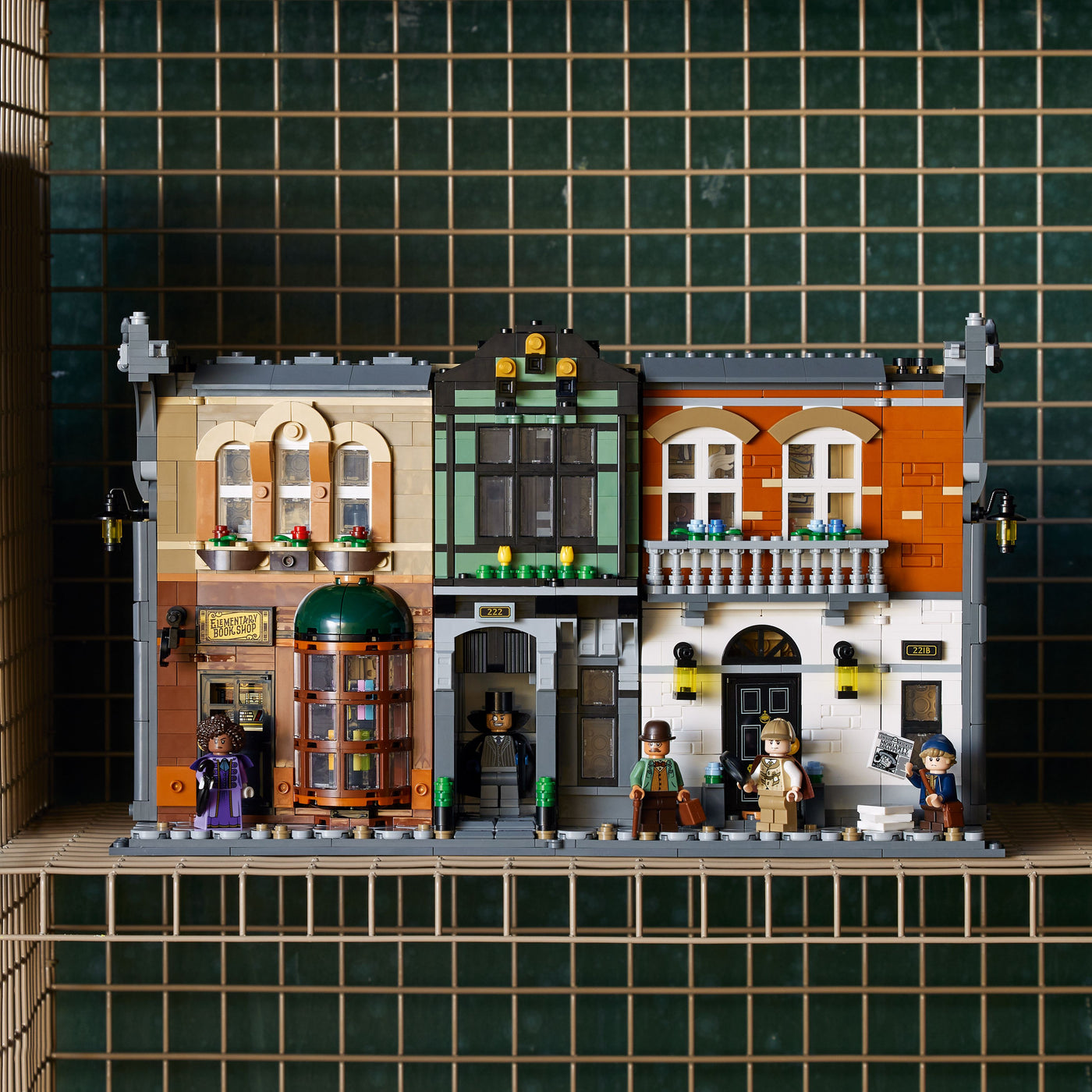 Sherlock Holmes: Book Nook fotografia del set lego in contesto domestico da esposizione