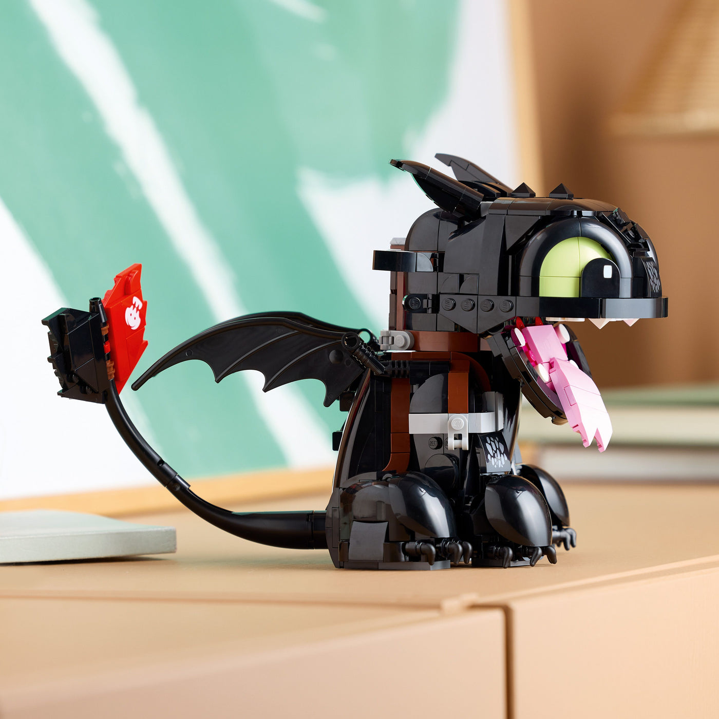Dragon Trainer: Sdentato fotografia laterale del set lego costruito in ambiente domestico da esposizione