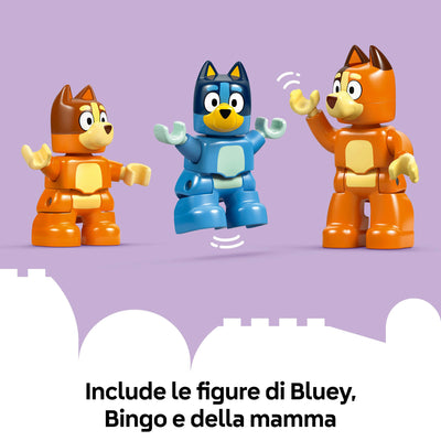 Casa della Famiglia di Bluey con gioco di memoria visione dettaglio figure di Bluey, Bingo e della mamma