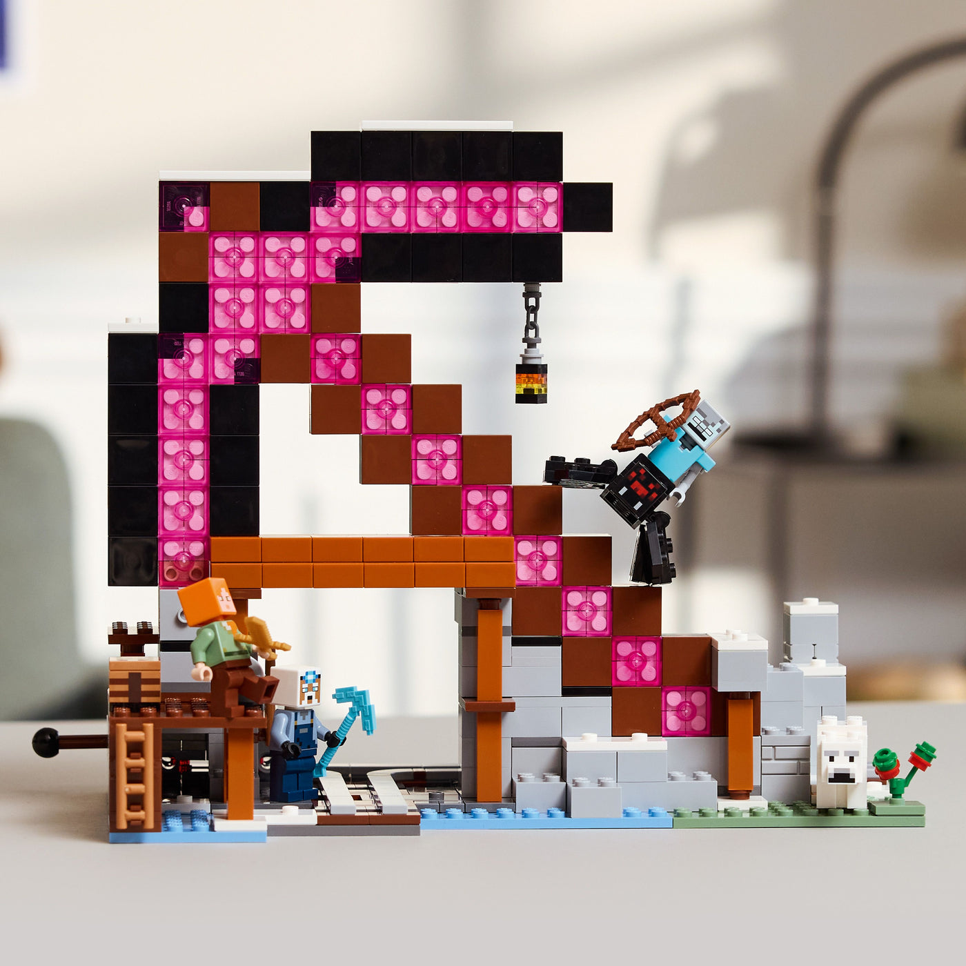 La miniera delle piccozze fotografia del set lego in ambiente da esposizione