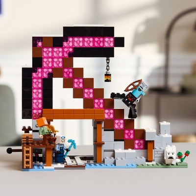 La miniera delle piccozze fotografia del set lego in ambiente da esposizione