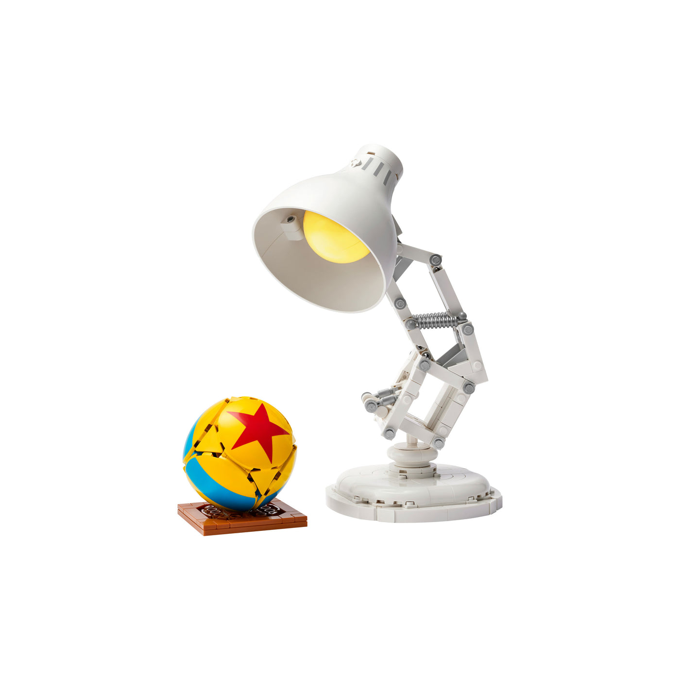 Disney Pixar Luxo Jr. visione con prospettiva laterale del set lego costruito