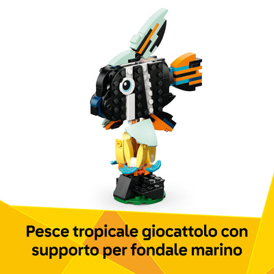 Animali selvatici: tucano tropicale visione con prospettiva laterale del set lego costruito come pesce tropicale