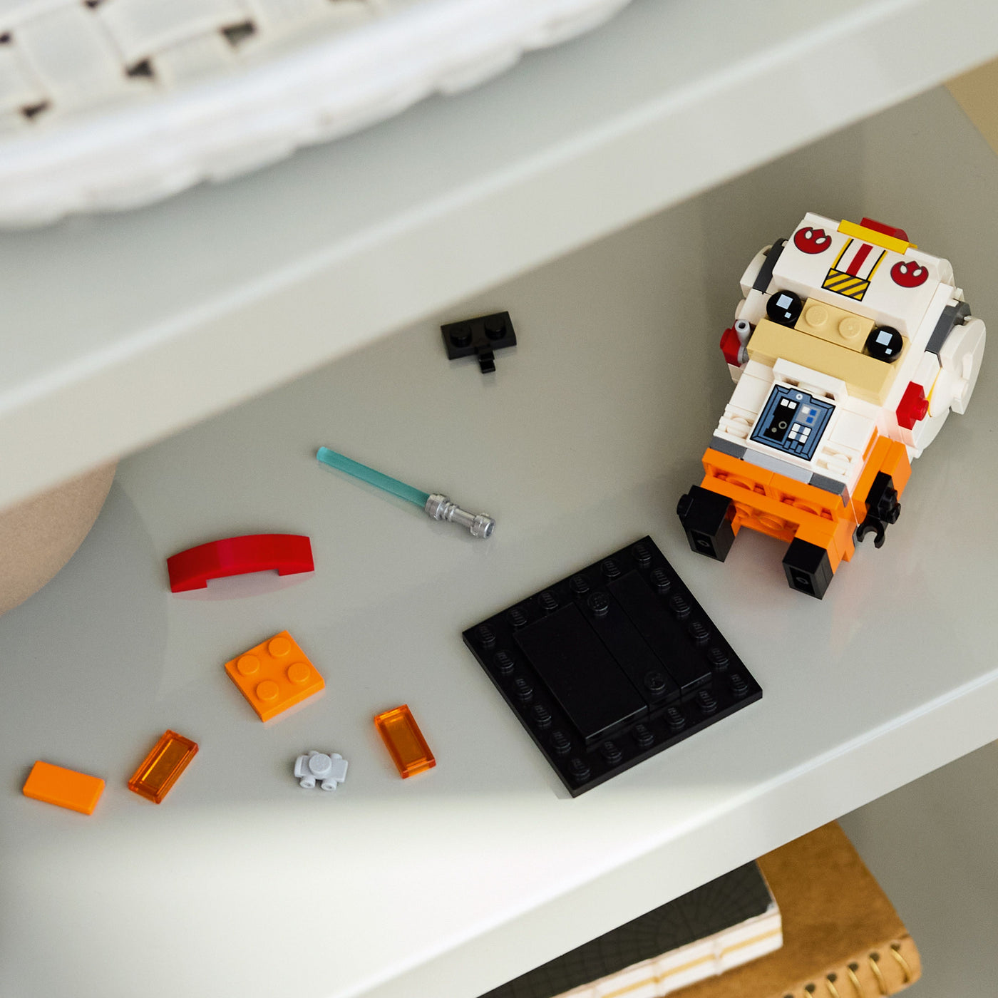 Luke Skywalker (pilota ribelle) fotografia del set lego in fase di costruzione