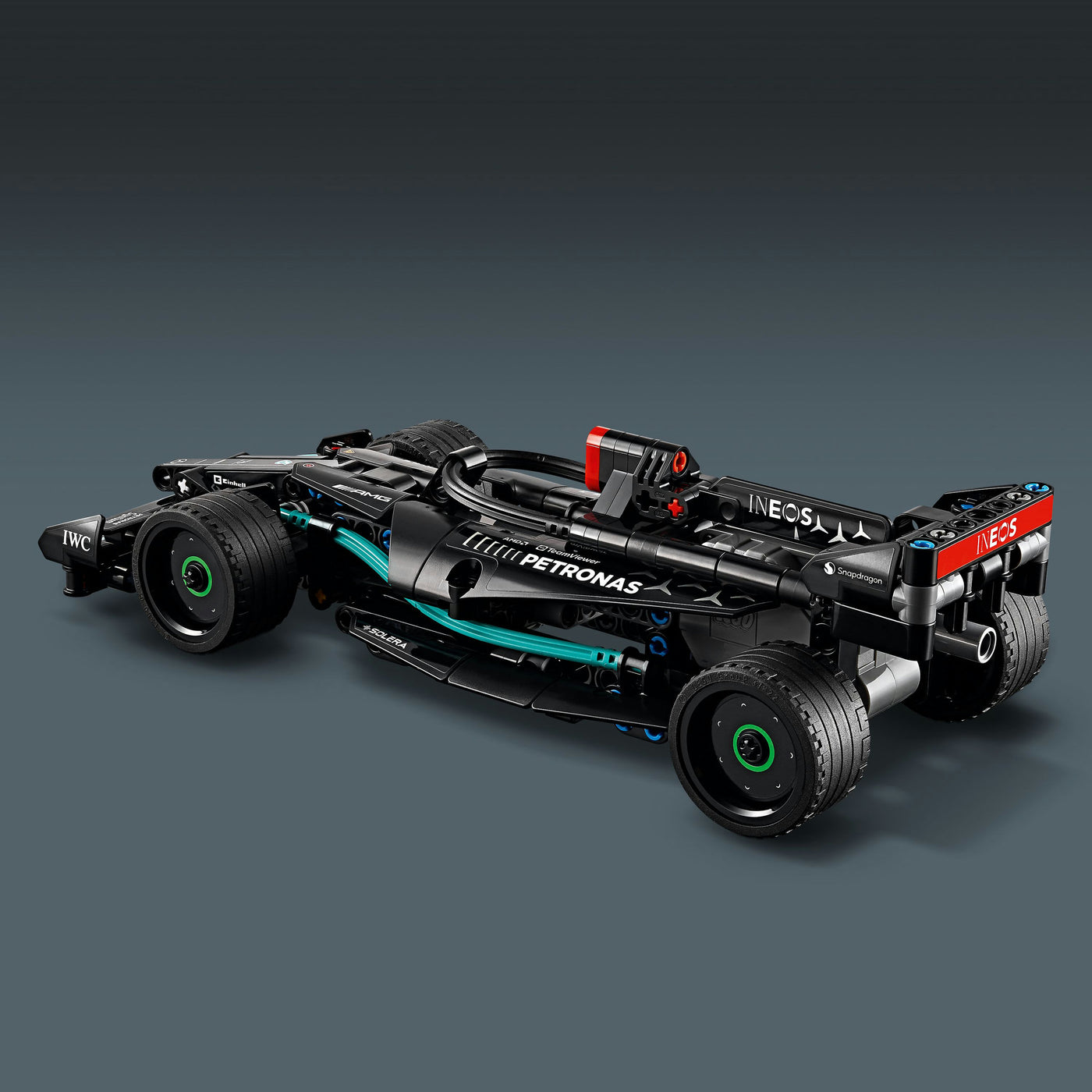 Mercedes-AMG F1 W14 E Performance Pull-Back