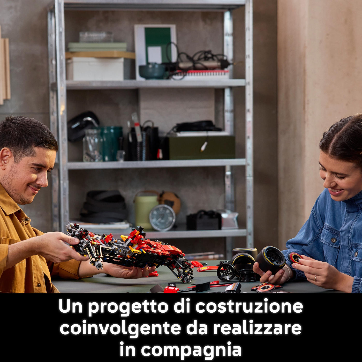 Monoposto F1 Ferrari SF-24 fotografia promozionale "Un progetto di costruzione coinvolgente da realizzare in compagnia"