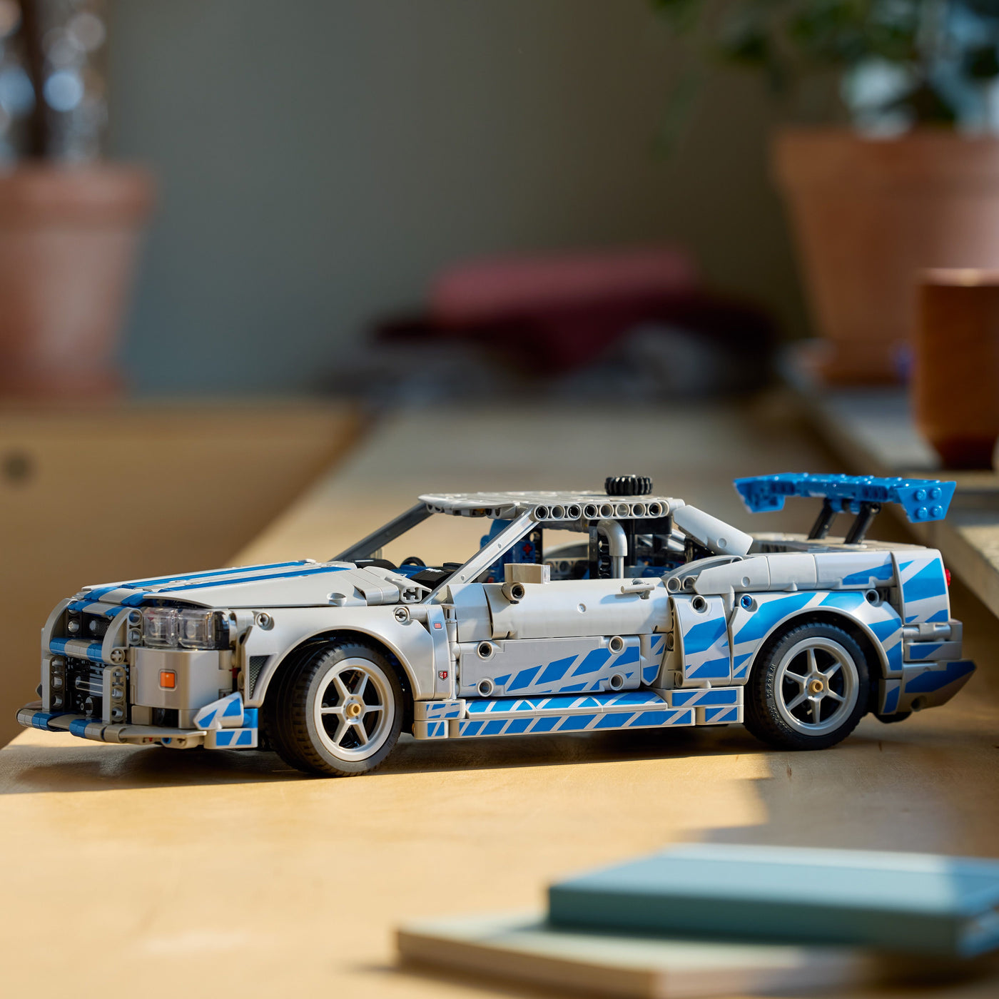 Auto Nissan Skyline GT-R (R34) 2 Fast 2 Furious fotografia del set lego costruito in mabiente domestico da esposizione