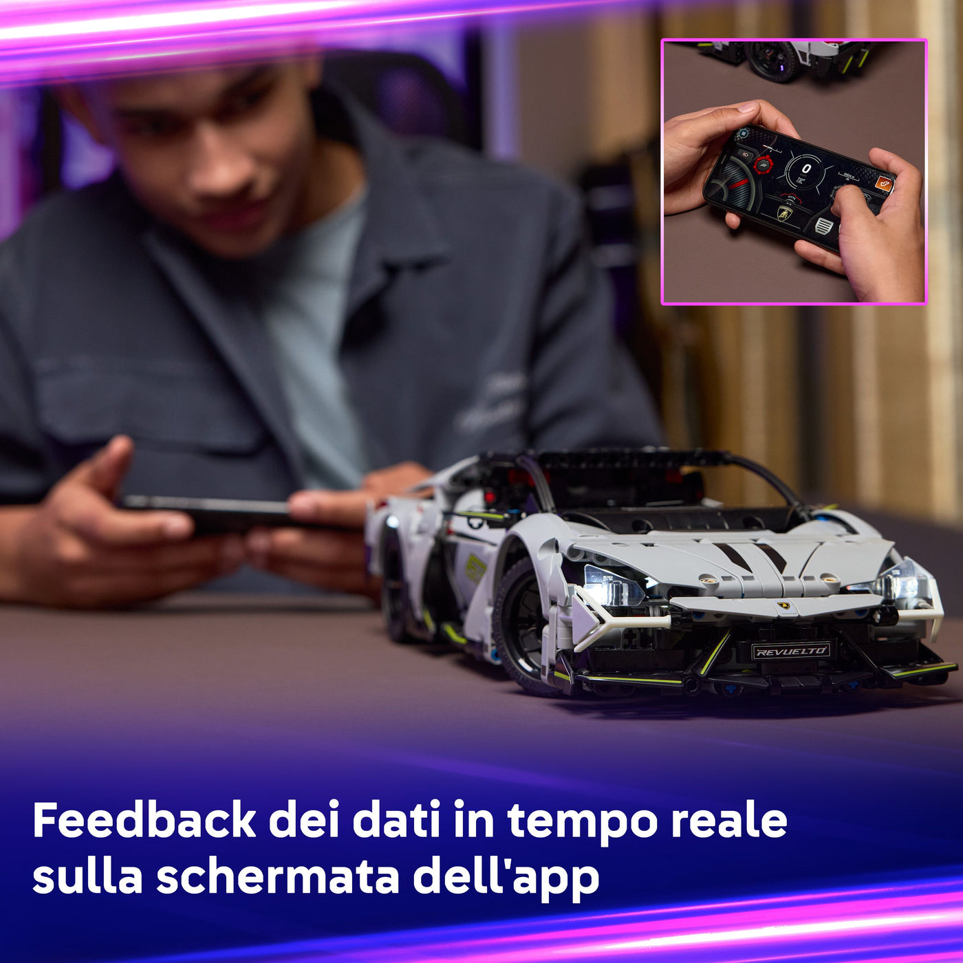 Super Sports Car Lamborghini Revuelto fotografia promozionale "Feedback dei dati in tempo reale sulla schermata dell'app"