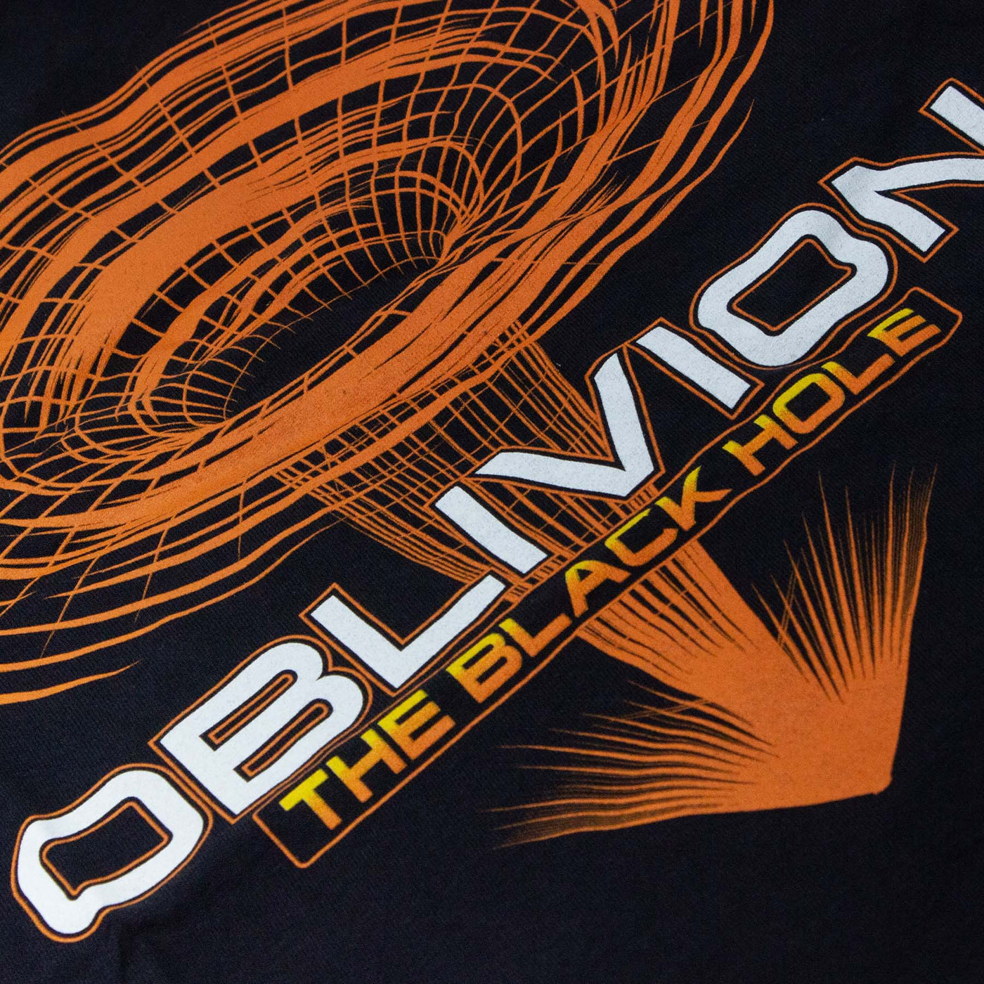 T-Shirt Oblivion fotografia dettaglio stampa con zoom