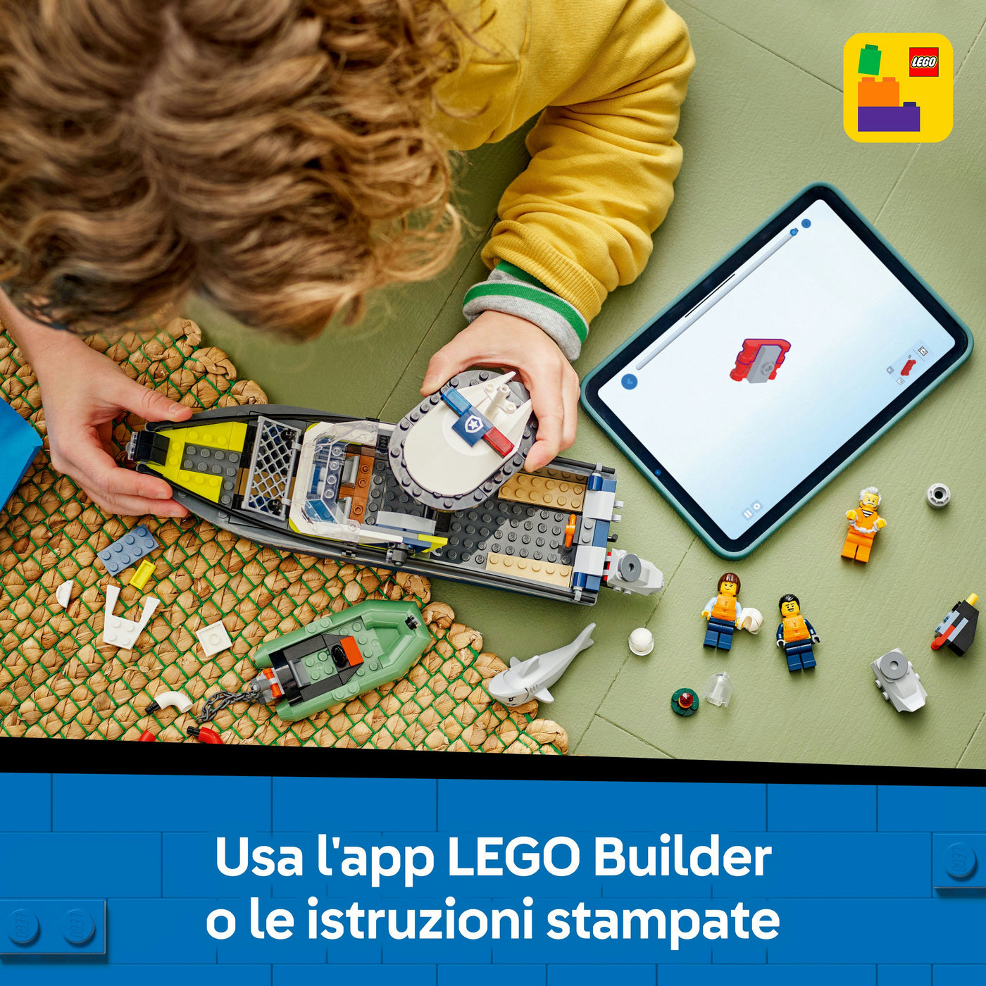 Inseguimento del motoscafo della Polizia fotografia promozionale "Usa l'App LEGO Builder o le istruzioni stampate"