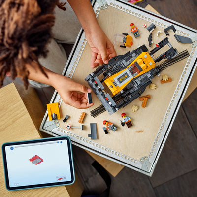 Bulldozer giallo fotografia dall'alto del set lego in costruzione