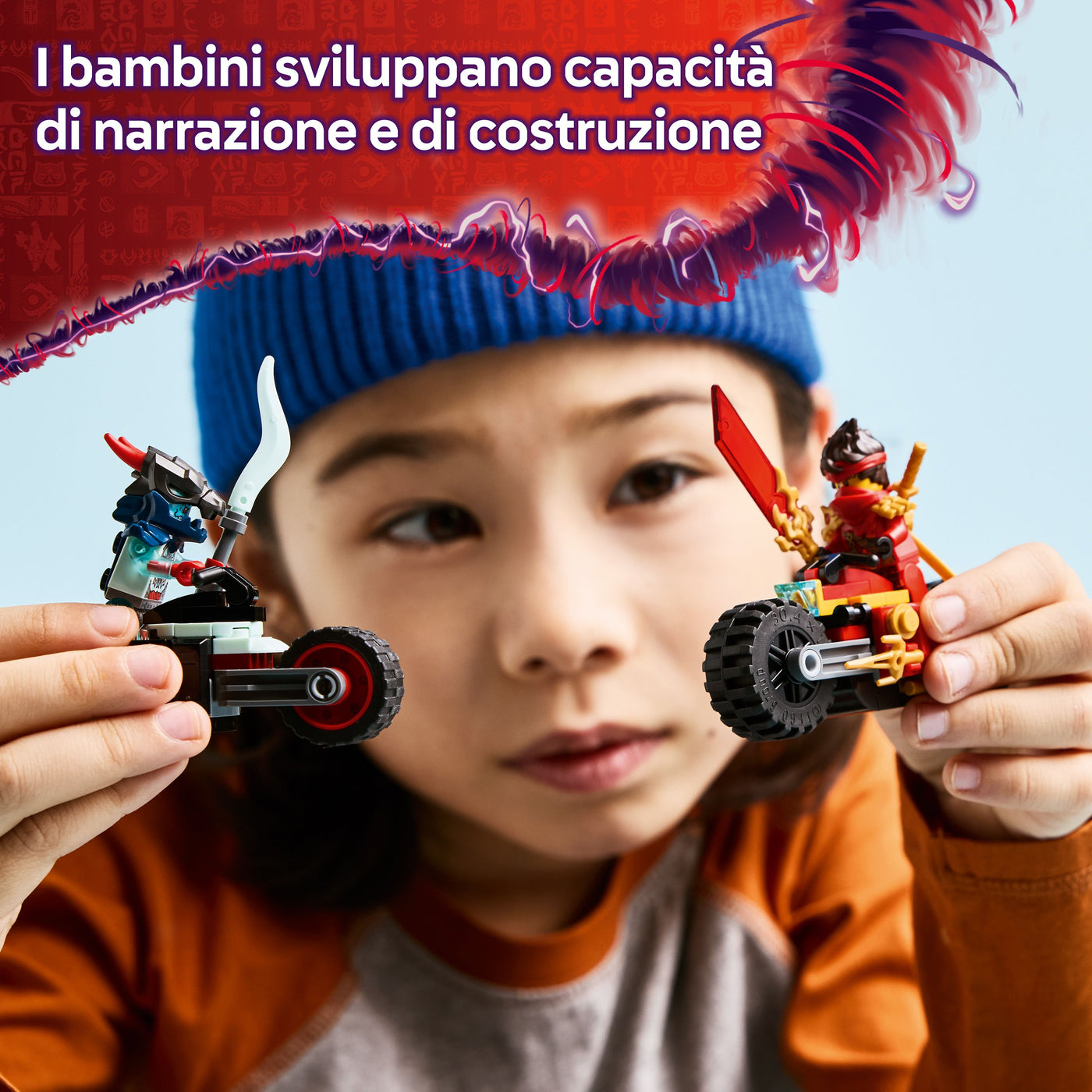 Gara di velocità sulla moto di Kai immagine promozionale con slogan "I bambini sviluppano capacità di narrazione e costruzione"