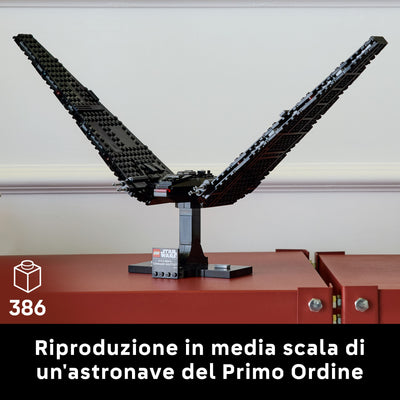 Shuttle di comando di Kylo Ren fotografia promozionale "Riproduzione in media scala di un'astronave del Primo Ordine"