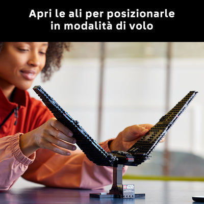 Shuttle di comando di Kylo Ren fotografia promozionale "Apri le ali per posizionarle in modalità di volo"