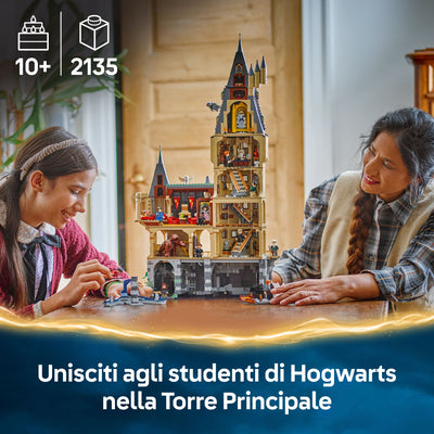 Castello di Hogwarts™: Torre della grande scalinata principale fotografia promozionale "Unisciti agli studenti di Hogwarts nella Torre Principale"