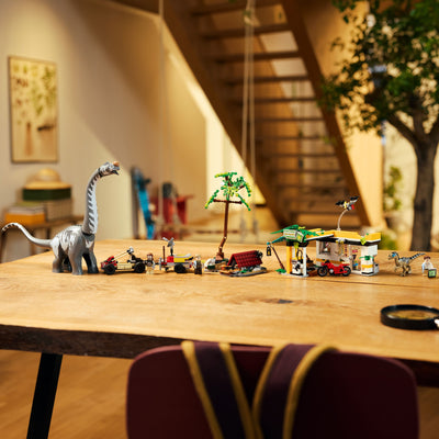 Alla ricerca del Raptor e del Titanosauro fotografia del set lego costruito in ambiente domestico da esposizione
