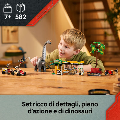Alla ricerca del Raptor e del Titanosauro fotografia promozionale "Set ricco di dettagli, pieno d'azione e di dinosauri"