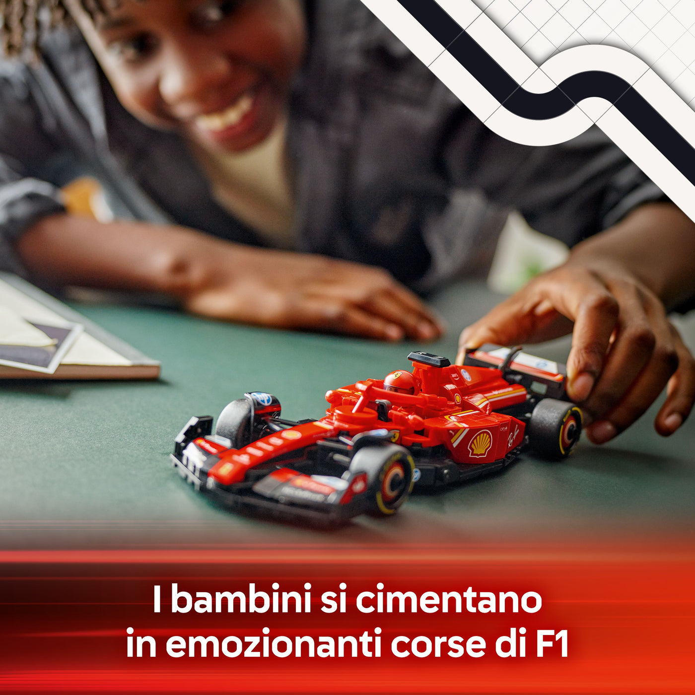 Auto da corsa F1® Ferrari SF-24 fotografia promozionale "I bambini si cimentano in emozionanti corse di F1"
