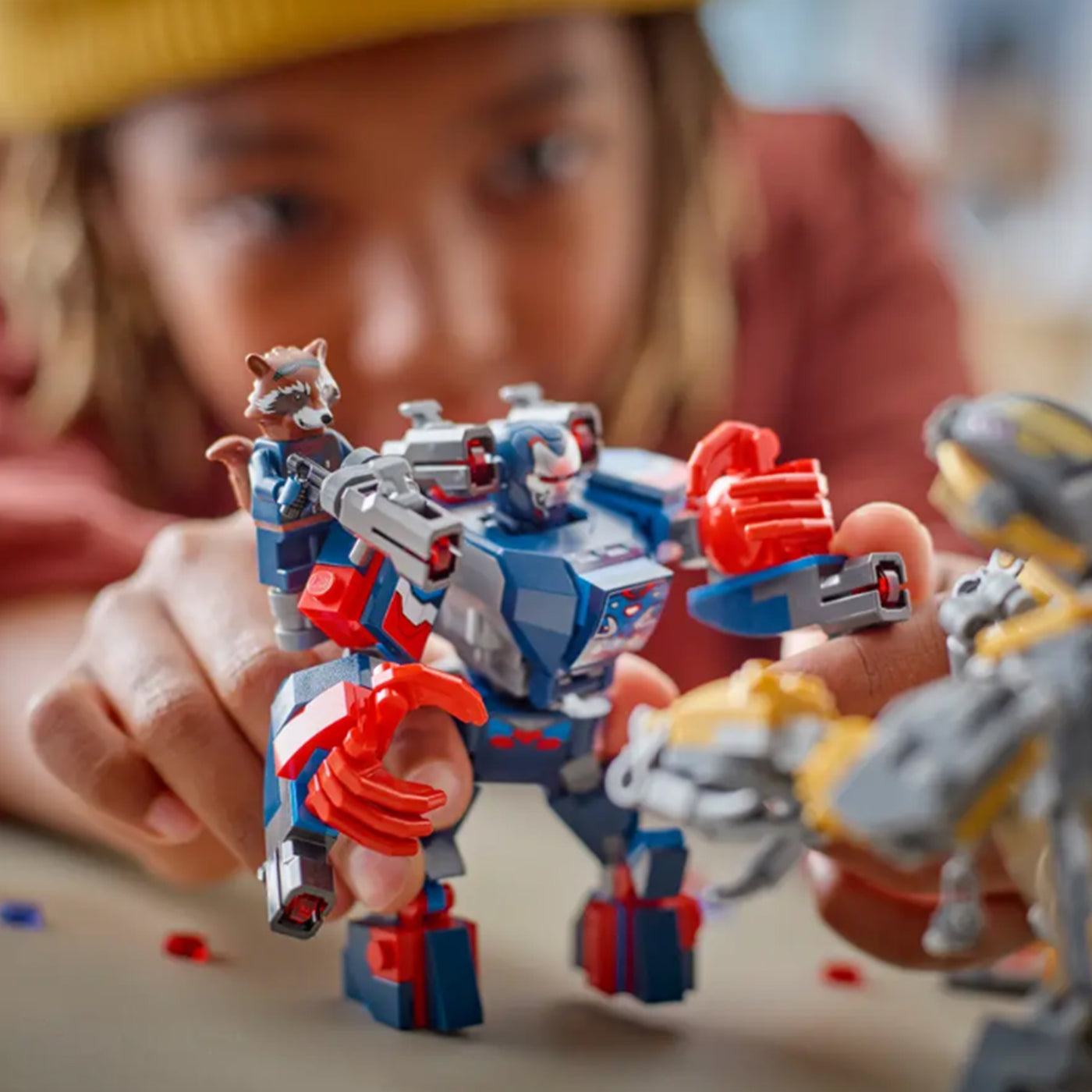 Avengers: Endgame Thor contro Chitauri fotografia dettaglio Mech e minifigure incluse nel set lego