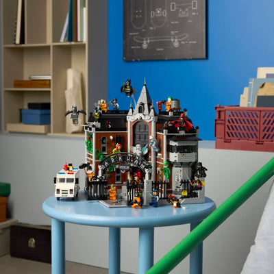 Arkham Asylum™ fotografia del set lego costruito in ambiente domestico da esposizione
