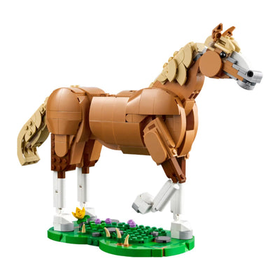 Cavallo meraviglioso visione con prospettiva laterale del set lego costruito in versione cavallo