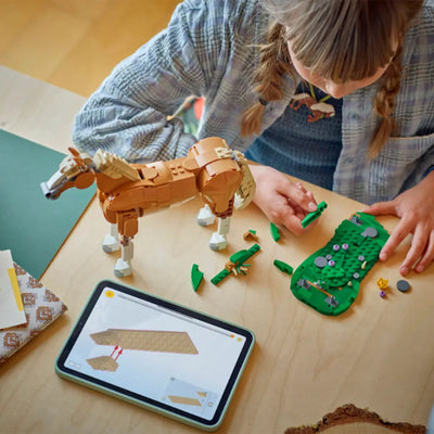Cavallo meraviglioso fotografia dall'alto del set lego in costruzione