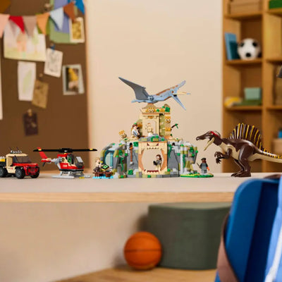 Missione aerea con Spinosauro e Quetzalcoatlus fotografia del set lego costruito in ambiente domestico