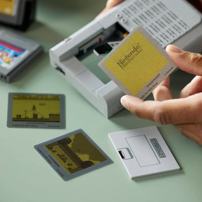 Game Boy™ fotografia dettaglio schermi inseribili nel set lego