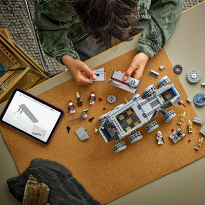 Juggernaut della Repubblica fotografia dall'alto del set lego in costruzione
