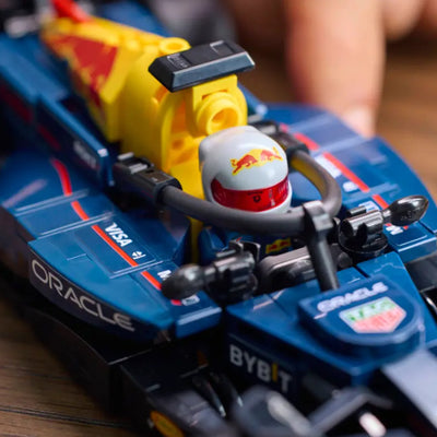 Auto da corsa F1® Oracle Red Bull Racing RB20 visione dettaglio del set lego