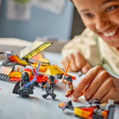 Snowspeeder™ Force Burner fotografia bambino che gioca con il set lego