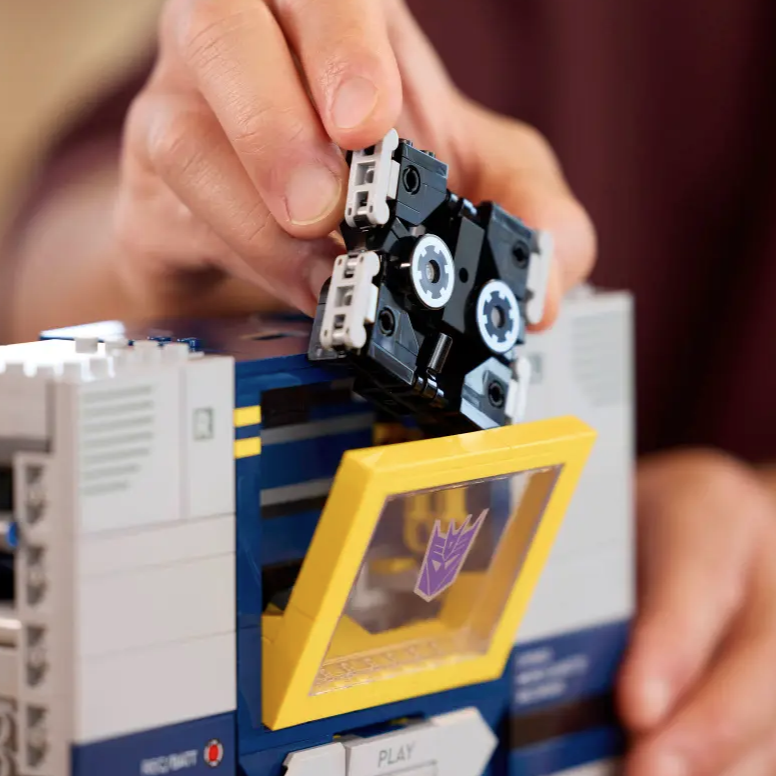 Transformers: Soundwave fotografia dettaglio della cassetta del set lego